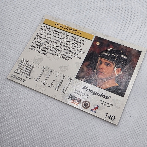 1992-93 NHL Pro Set Kevin Stevens Pittsburgh Penguins #140 Hockey Card - Picture 4 of 4
